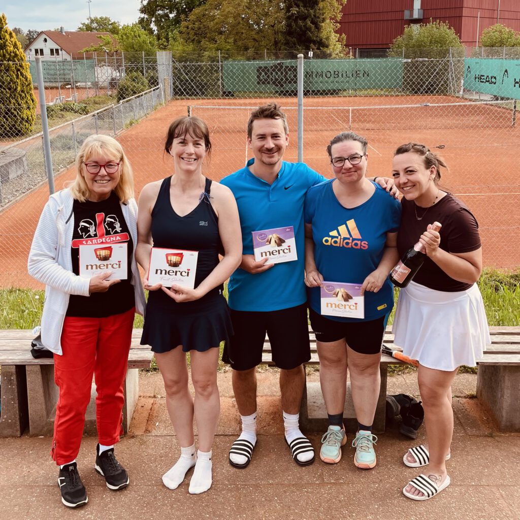 TCA Schleifchen-Turnier Sieger
v.l.n.r.: Gabi, Jutta, Paschal, Sonja, Elena